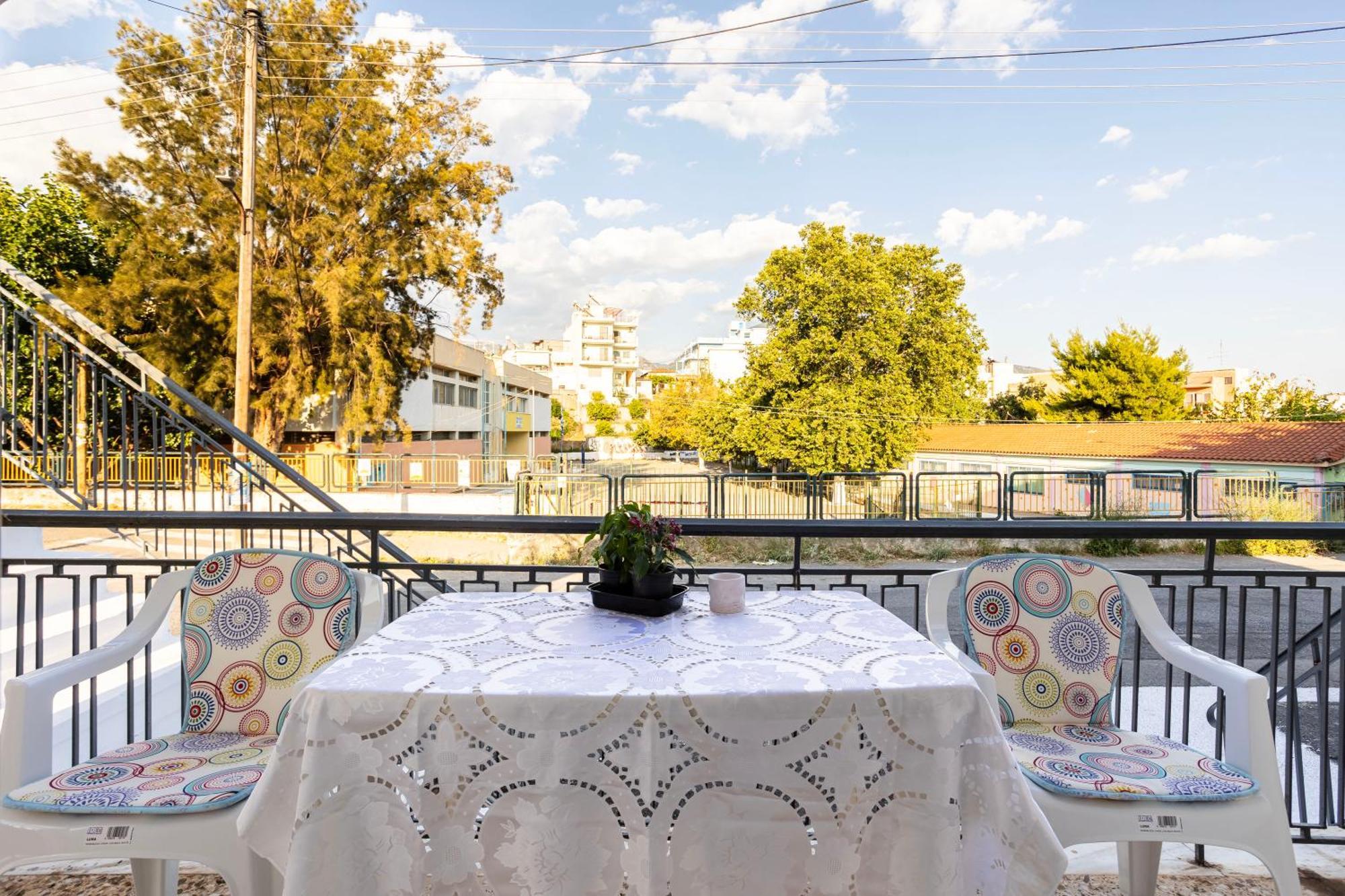Appartement Kalamata's Sunny Retreat Near The Historic Center